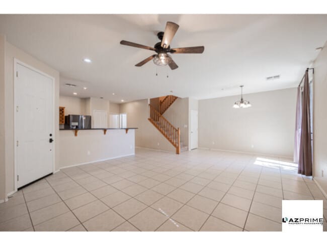 Photo - Welcome to this Stylish and Updated 3/2.5 ...