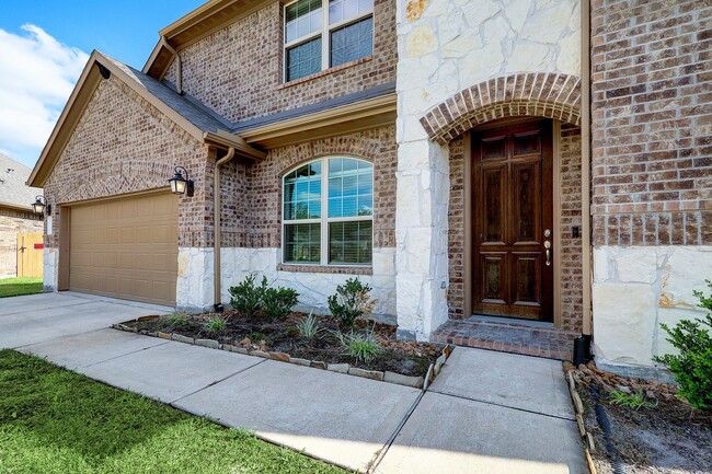 Photo - 28011 Langsdale Ct