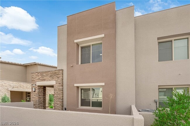 Photo - 600 N Carriage Hill Dr Unit 1048
