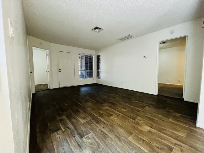 Photo - Charming 2-Bedroom, 2-Bathroom Condo for Rent in Maryvale! Unit 18