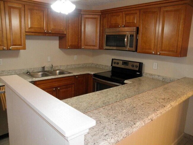 584 Springdale Cir