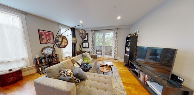 Photo - 166 Hampshire St Unit 3