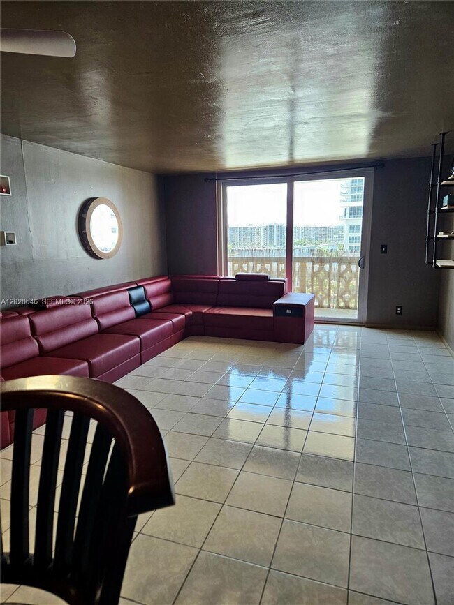 Photo - 1817 S Ocean Dr Unit 718