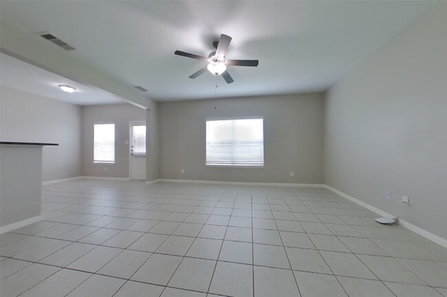 Photo - 916 American Monarch Dr