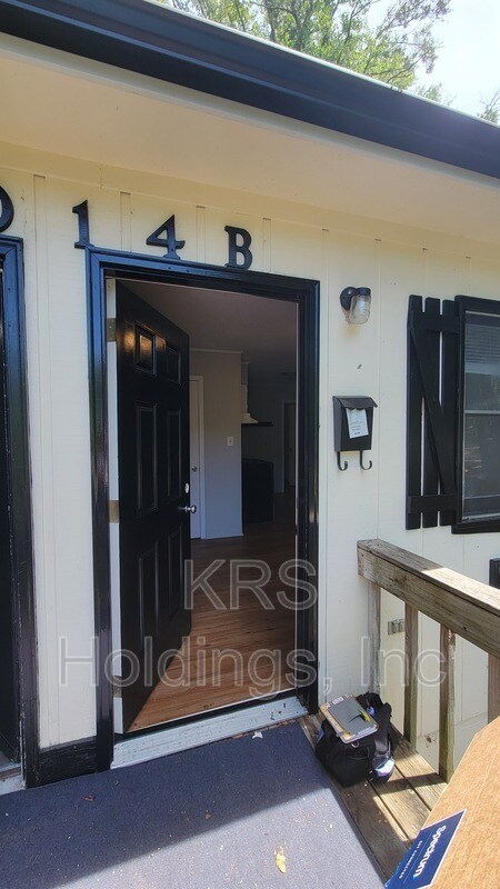 Photo - 1014 Sedgefield St Unit B