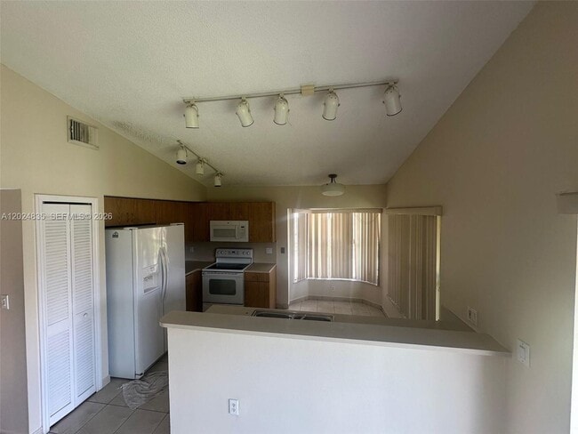 Photo - 16280 SW 77th Terrace