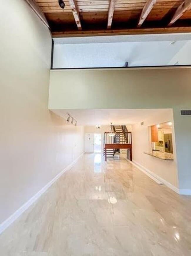 Photo - 10740 S Golfview Dr