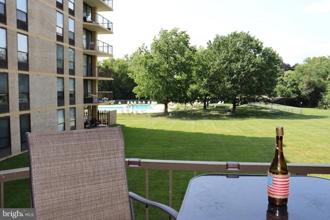 Photo - 666 W Germantown Pike Unit 1205