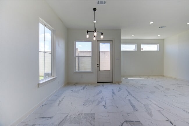 Photo - 2912 El Fenice Ln