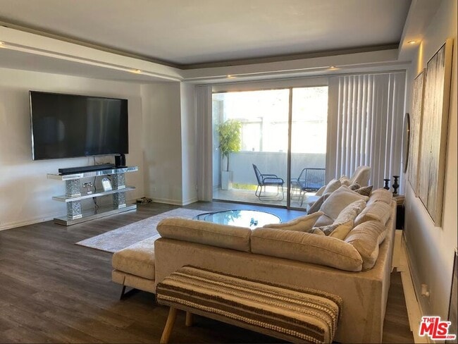 Photo - 7250 Franklin Ave Unit 503