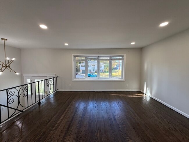 Photo - 205 Mardale Dr