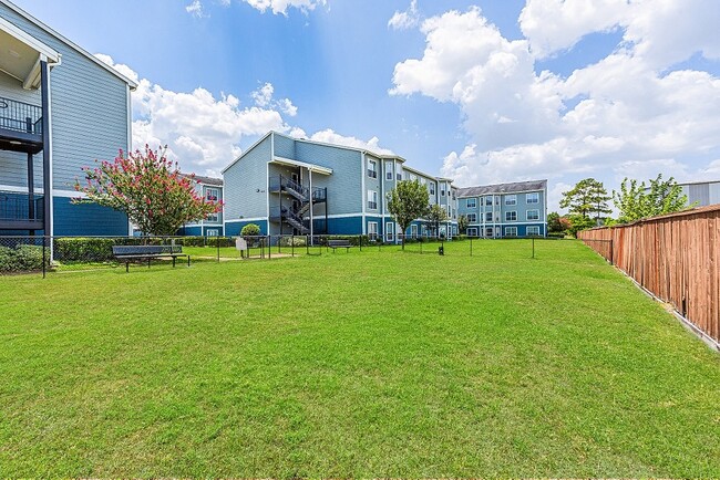 Estates at Hollister Houston, TX