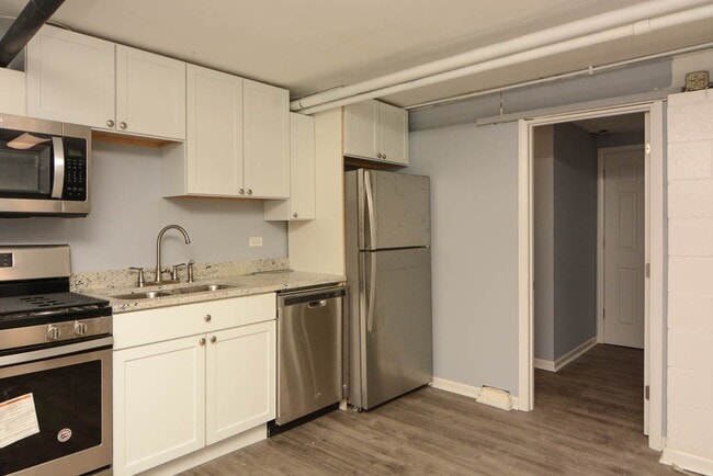 Photo - 5534 N Artesian Ave Unit 6H