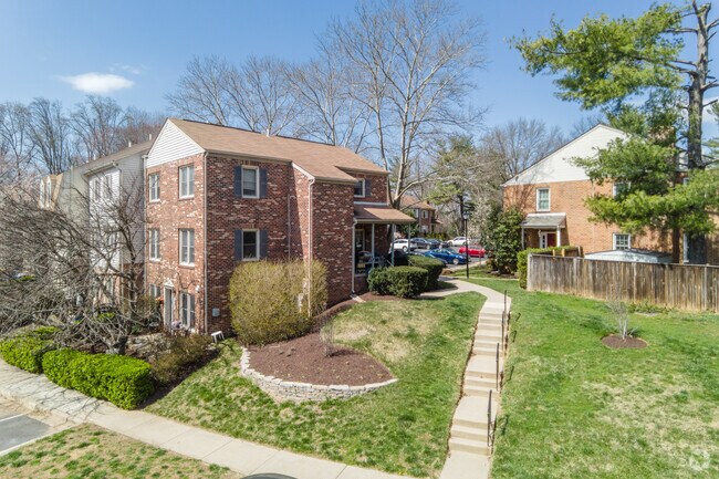 Photo - Inverness Knolls