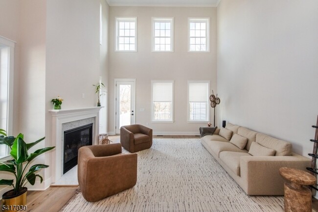 Photo - 37 Hillandale Dr