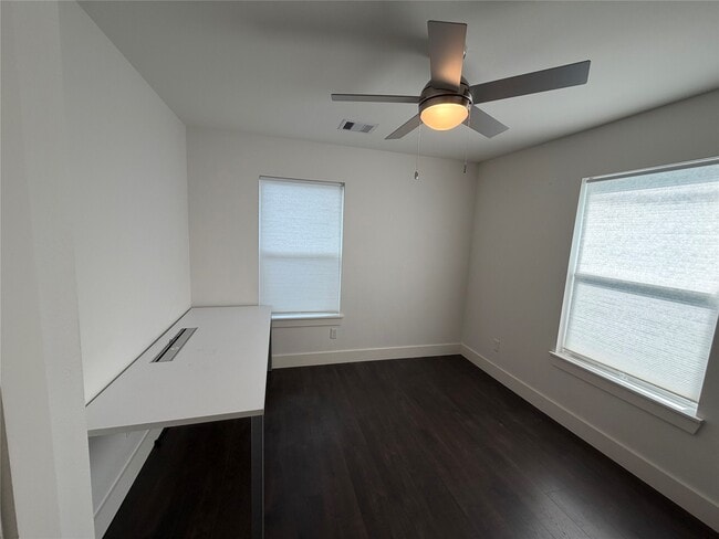 Building Photo - 4208 Arlington St