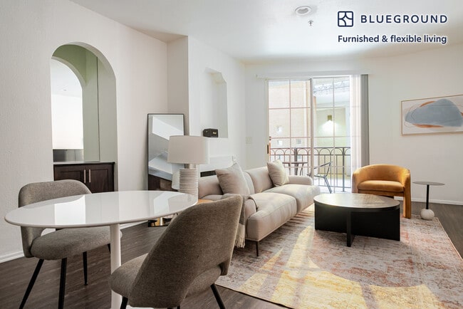 Photo - 345 Cloverdale Ave Unidad FL1-ID1378