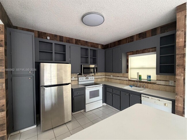 Photo - 6706 SW 152nd Ct