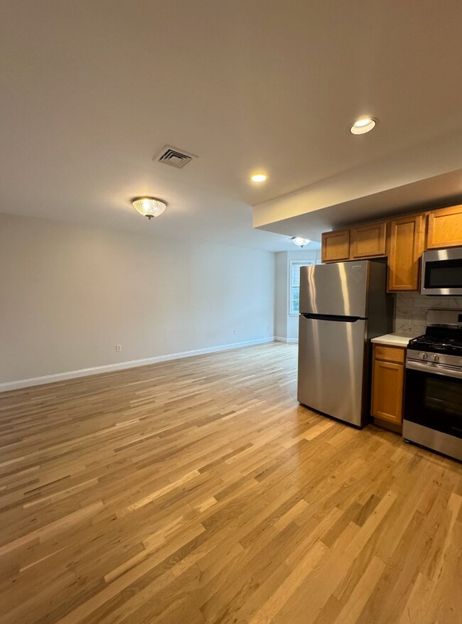 Photo - 393 W Broadway Unit 3