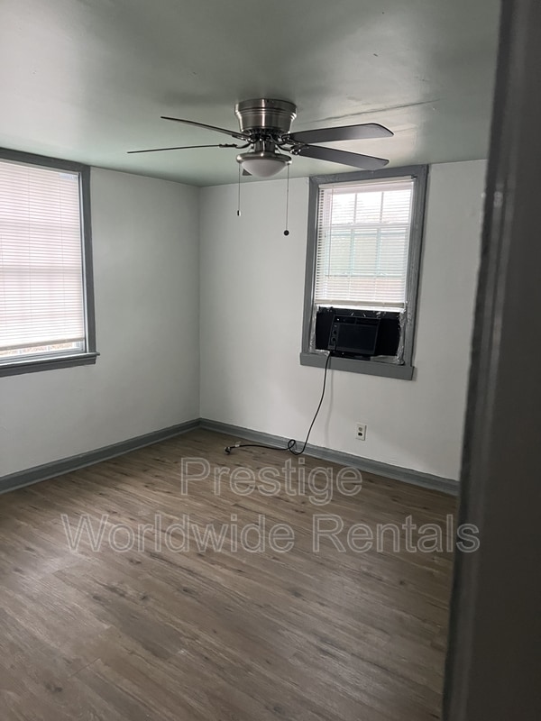 Photo - 497 Mellon St