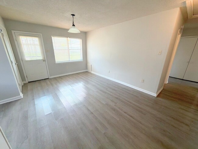 Photo - Newly Renovated Home In Whitehaven - Open To Section 8