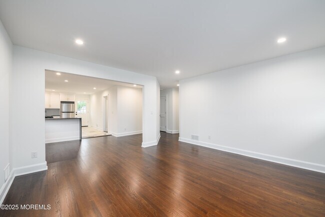 Photo - 2037 Westfield Ave