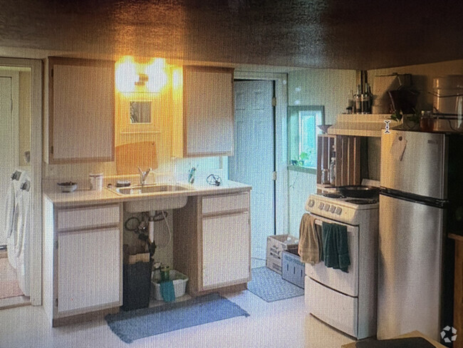 Building Photo - 2765 E 18th Ave Rental