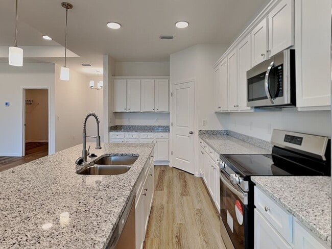 Photo - 23406 Racine Ave