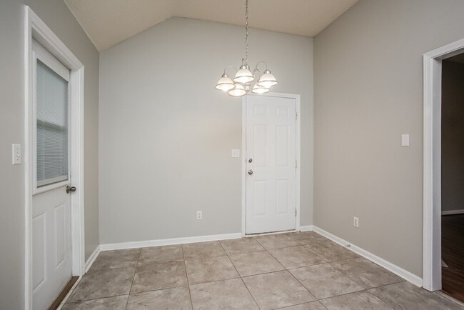 Photo - 1329 Annesdale Dr