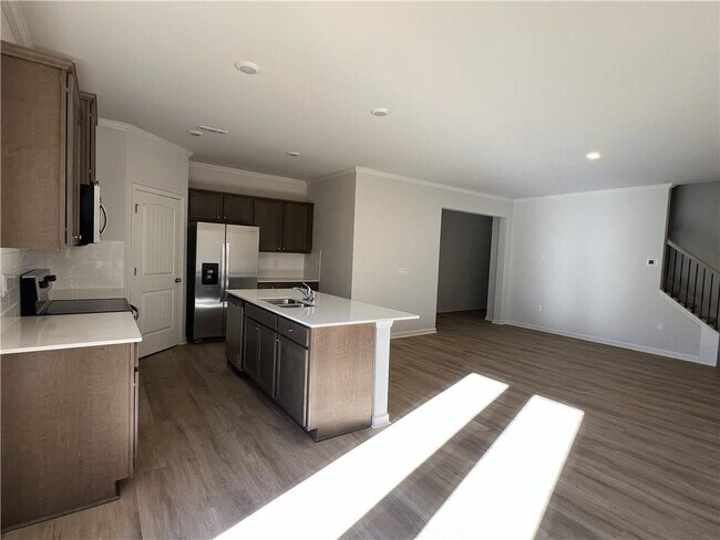 Photo - 68 Hughes Pl Dr