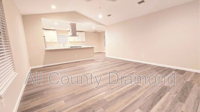 Photo - 518 J H Crews Cir