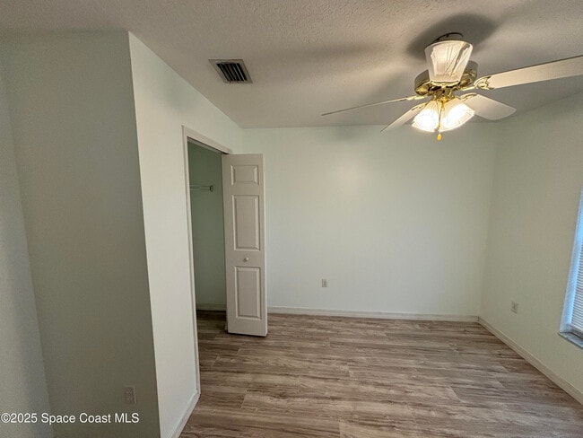 Photo - 1090 Early Dr NW