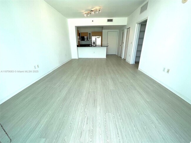 Photo - 950 Brickell Bay Dr Unit 3902
