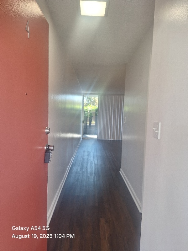 Building Photo - 609 De La Vina St Unit 4 Rental