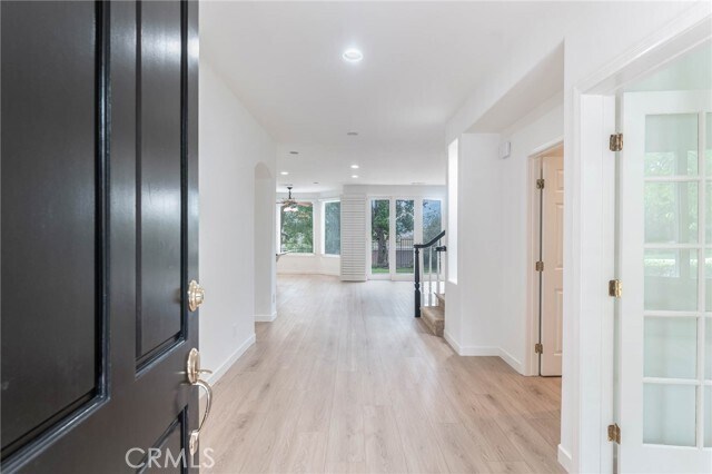 Photo - 562 Ravensbury St