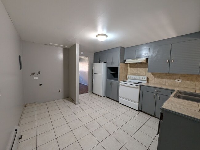 Photo - 1741 Clinton St