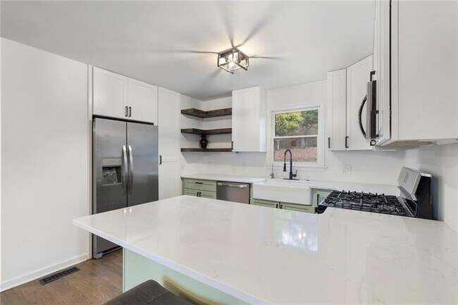 Photo - 3142 Chamblee Gap Rd