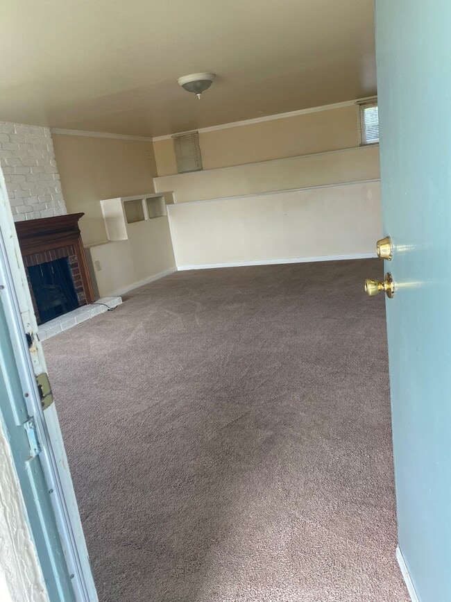 Photo - 5824 Tehama Ave Unit B