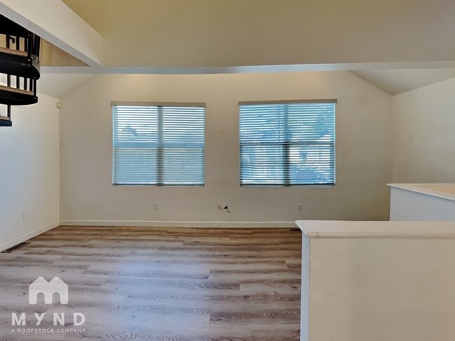 Photo - 512 Henry St