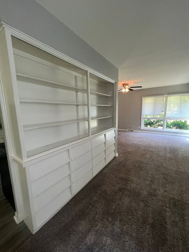 Photo - 3 bedroom Home in Rock Island