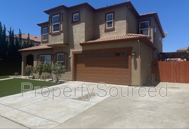 Photo - 1633 Sparrowhawk St