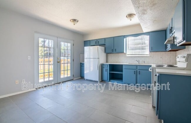Photo - 1722 6th Pl Cir NW