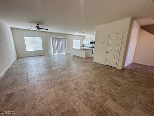 Photo - 9974 Scarlet Hls St House