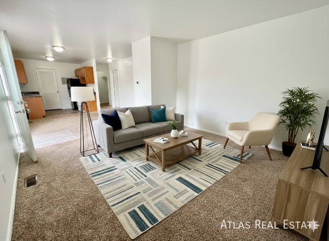 Building Photo - 934 W Moreno Ave Unit 4