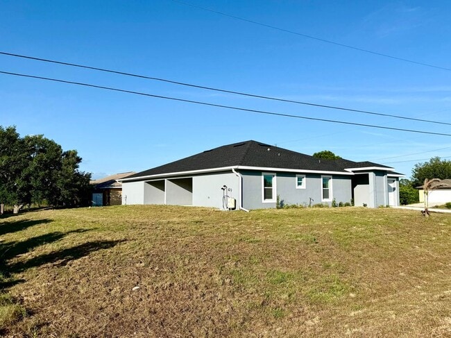 Photo - 351 Pennfield St