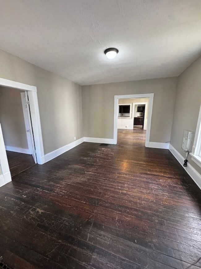 Photo - 826 Lake Ave