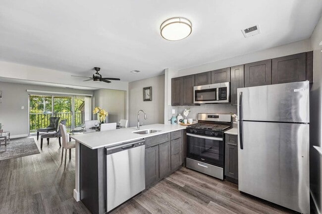 The Glen at Bucks Apartments and Townhomes