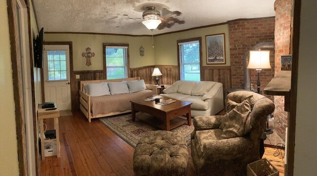 Photo - 70 Possum Trot Ln