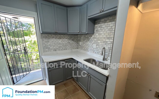 Photo - 478 E Georgia Ave