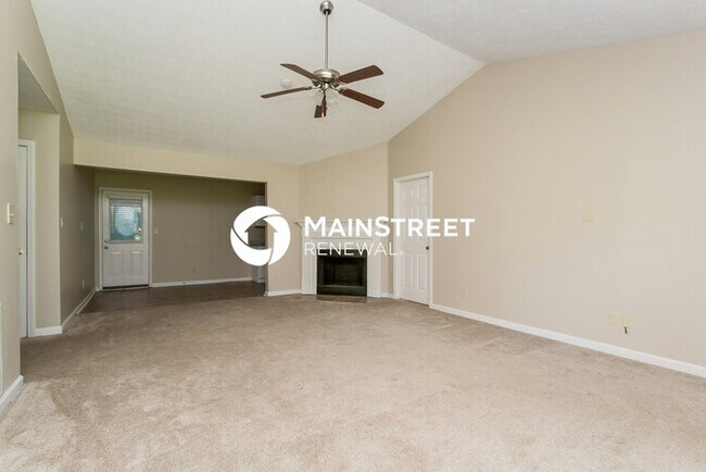 Photo - 3 Bedroom Pet-Friendly Home in College Park, GA with Main Street Renewal